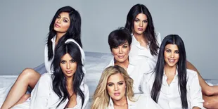 Deretan Gaya & Fashion Kardashian Bersaudara Ini Tuai Kontroversi