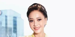 Detail Penampilan Maia Estianty di Lamaran El Rumi dan Syifa Hadju, Cantik Elegan