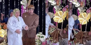 Detik-detik Atta Halilintar Jatuh Terjungkal di Panggung Tujuh Bulanan Aurel Hermansyah, Jatah Malu Seumur Hidup Terpakai