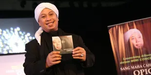 Dianggap Mati, Opick Malah Luncurkan Album Baru SANG MAHA CAHAYA