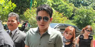 Dituduh Aniaya Pacar - Aktor Izzhy Audiagla Lapor Polisi