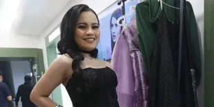 Duet Bareng Evi Masamba di Panggung Champions, Mutia DA Ngaku Sangat Terpukau