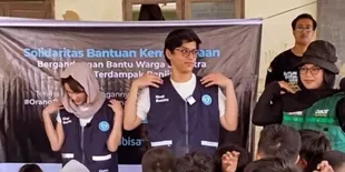 7 Potret El Putra Salurkan Bantuan untuk Anak-Anak Aceh, Ikut Belanja Hadiah