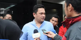 Farhat Abbas Bungkam Soal Rumor Keretakan Rumah Tangga