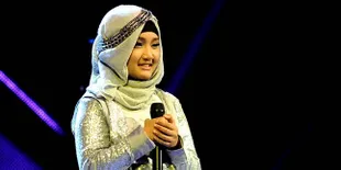Fatin Shidqia di Gala Show 8- Dari Murung Hingga Senyum Lebar