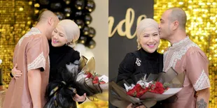 Ferry Irawan Menangis Istrinya Tak Jadi Hamil, Ini 8 Potret Venna Melinda Sebut Hasil Test Pack Sempat Positif - Padahal Usia Sudah 50 Tahun 