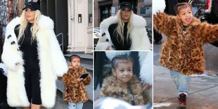 FOTO: Adu Gaya Kim Kardashian & North West, Super Keren & Mewah!