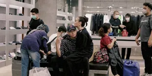 FOTO Agnez Mo dan Adam yang Diduga Pacaran, Cowok Disebut Mirip G Dragon - Klarifikasi Tentang Masa Lalu