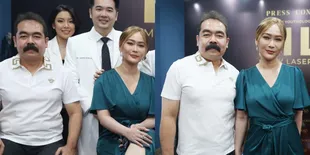 FOTO: Ajak Adam Suseno Perawatan, Inul Daratista: Biar Segar dan Bugar