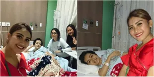 FOTO Ayu Ting Ting Jenguk Jupe di Rumah Sakit, Sempat Selfie