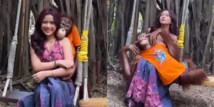 Foto Bareng Orangutan, Potret Brisia Jodie Alami Hal Tak Terduga Sampai Bikin Kaget