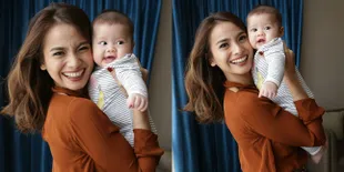FOTO Bawa Anak ke Tanah Air, Begini Pose Lucu Acha & Baby Bridgia