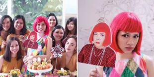 FOTO: Berambut Pink, Andien Gelar Baby Shower Penuh Warna