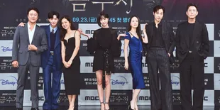 Foto Bintang Drama 'THE GOLDEN SPOON' di Preskon, Tampil Rapi dan Visualnya Gak Main-Main