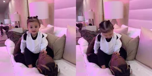 FOTO: Bonding Travis Scott & Stormi Webster, Lengket Banget