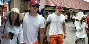 FOTO: Bulan Madu Usai, Rain - Kim Tae Hee Peluk Mesra di Bandara