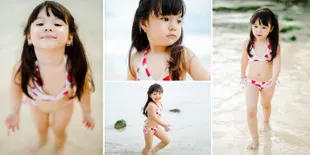 FOTO: Cantiknya Gempi Pakai Bikini di Pantai, Nggemesin Banget!
