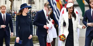 FOTO: Cantiknya Meghan Markle & Kate Middleton Saat Dandan Kompak