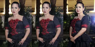 FOTO: Di Balik Wajah Awet Muda Panduwinata, Apa Rahasianya?