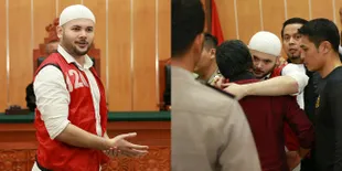 FOTO: Divonis 10 Bulan Rehabilitasi, Ridho Rhoma Peluk Sang Ayah