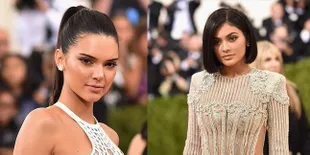 FOTO: Duel Cantik Kendall - Kylie Jenner di Red Carpet Met Gala