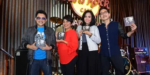 FOTO: Elfas Singer Rilis Album Pertama Tanpa Elfa Secioria