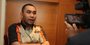 Foto Enji Ungkapkan Kesedihan Tak Bisa Bertemu Anak