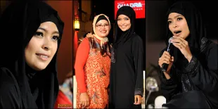 Foto-Foto Anggunnya Penampilan Tantri Kotak Dalam Hijab