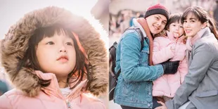 FOTO: Gaya Imut Cantik Elea Putri Ussy - Andhika Saat Pemotretan