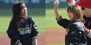 FOTO: Goo Hye Sun Jadi Pelempar Bola Pertama, Cantik & Cute