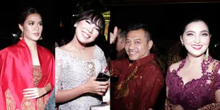 FOTO Hadiri Resepsi Malam Kahiyang, Begini Gaya Deretan Selebriti