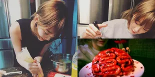 FOTO: Hobi Baru, Taeyeon SNSD Ketagihan Bikin Kue Otak Berdarah