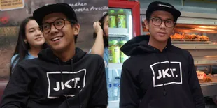 FOTO: Iqbaal Ramadhan Tak Merasa Spesial Diidolakan Banyak Artis!