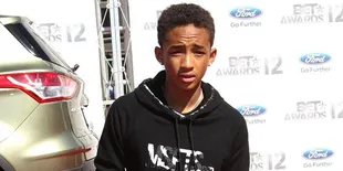Foto Jaden Smith Pakai Kostum Iron Man Saat Kencan