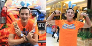 FOTO: Jadi Kelinci, Mike Lewis Bagikan Wortel di Momen Valentine!