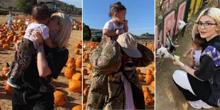 FOTO: Jelang Halloween, Kylie Jenner Ajak Stormi ke Ladang Labu