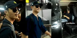 Foto Jin Goo Aktor 'DOTS' Tiba di Jakarta, Hangat Ramah Pada Fans