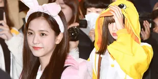 Foto Jisoo dan Lisa BLACKPINK Pagi-Pagi di Bandara, Lucu Pakai Baju Binatang