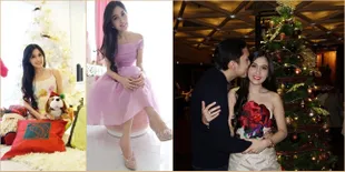 FOTO: Kecupan Natal! Sandra Dewi Dimanja Bak Seorang Princess