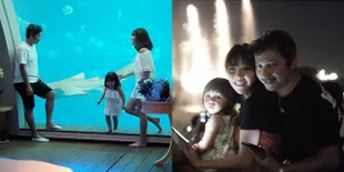 FOTO: Keseruan Gading, Gisel & Gempi di Hotel Akuarium Singapura