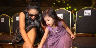 Foto Kompaknya Krisdayanti dan Safeea Putri Dhani