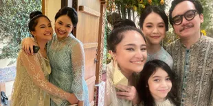 Foto Lamaran Adik Marshanda yang Penuh Senyum, Sehari Sebelumnya Sang Kakak Sempat Nangis