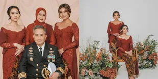 Foto Langka Pemotretan Keluarga Awkarin, Ayahnya Pakai Seragam Tentara - Kebaya Karin Tutupi Tato