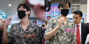 Foto Lee Min Ho di Bandara Pakai Kamera HP, Sapa Anak Kecil Cute