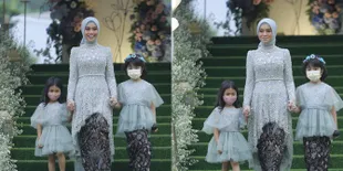 Foto Lesti Datang ke Acara Lamaran Menggandeng Dua Anak Kecil Imut, Sudah Cocok Jadi Ibu