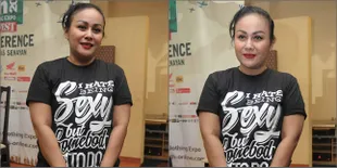 [Foto] Mak Vera Saat Ungkap Tak Ingin Billy Bernasib Seperti Olga