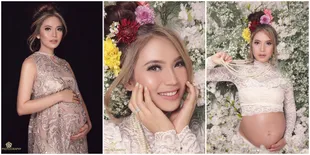 FOTO: Maternity Kinaryosih, Cantik Anggun Dengan Perut Buncit