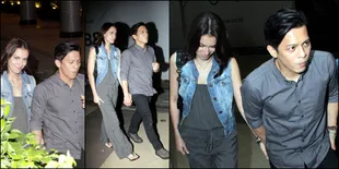 Foto Mesra Ariel NOAH dan Sophia Mueller Bergandengan Tangan