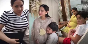 Foto Nagita Slavina Elus-Elus Babybump-nya, Raffi Ahmad Ikutan Punya Perut Buncit