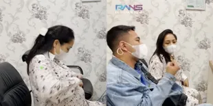 Foto Nagita Slavina Periksa Kandungan dan Bayinya Disebut Terlalu Kecil, Raffi Ahmad Minta Istri Naik 5 Kg